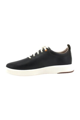 low-top-sneakers