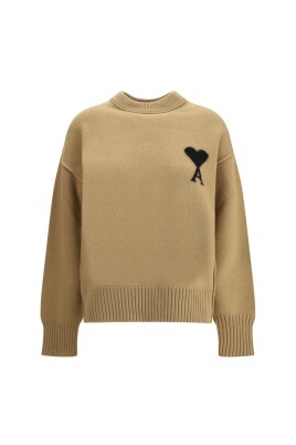 pull-de-coeur-avec-logo-jacquard