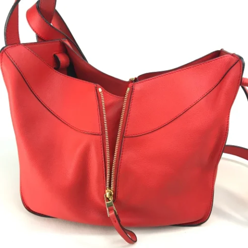Loewe Pre-owned Leather handbags Red Dames