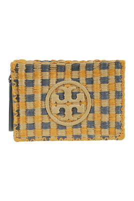 stylish-crochet-pouch-bag