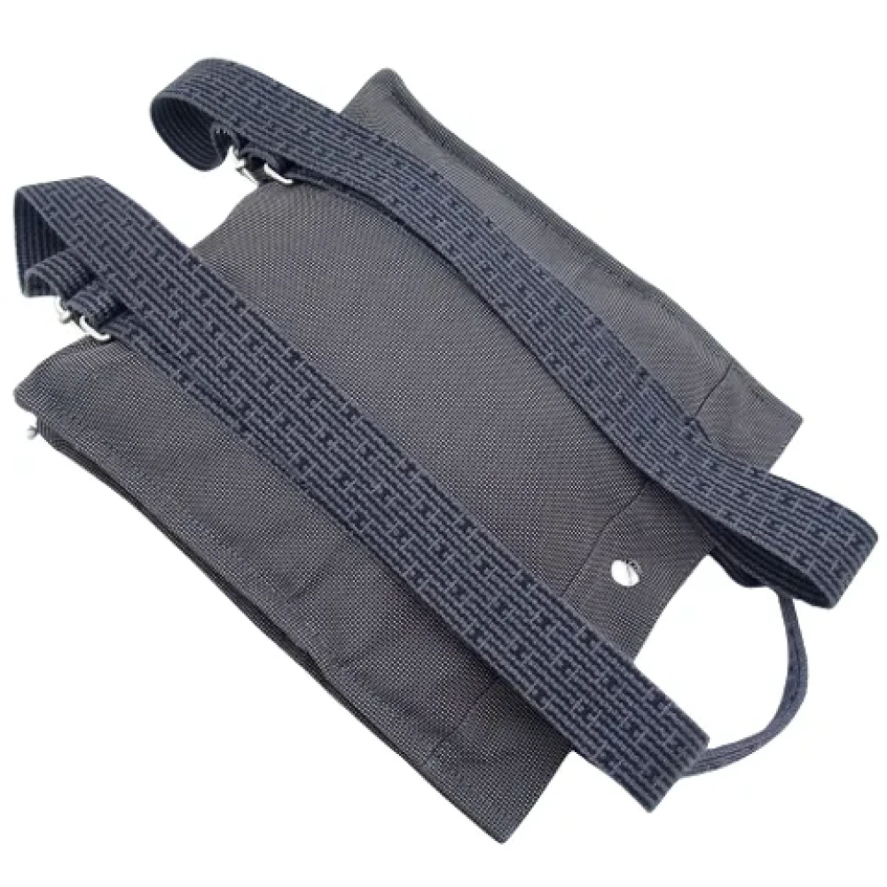 Hermès Vintage Pre-owned Canvas backpacks Gray Dames