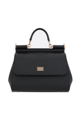 black-handbag-for-stylish-outings