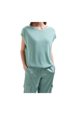 blue-cotton-sleeveless-sweater-with-back-drop