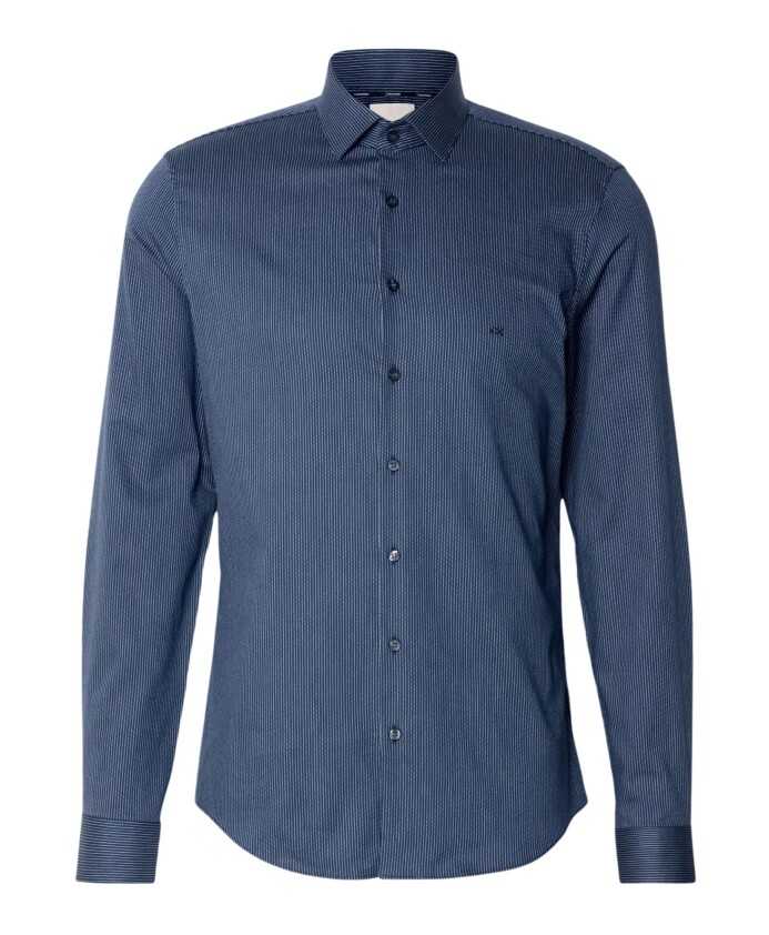 chemise-a-motifs-bleus-coupe-slim