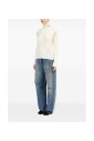 pull-a-col-roule-blanc-avec-details-decoupes
