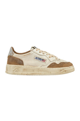 vintage-medalist-sneakers-in-cognac-suede