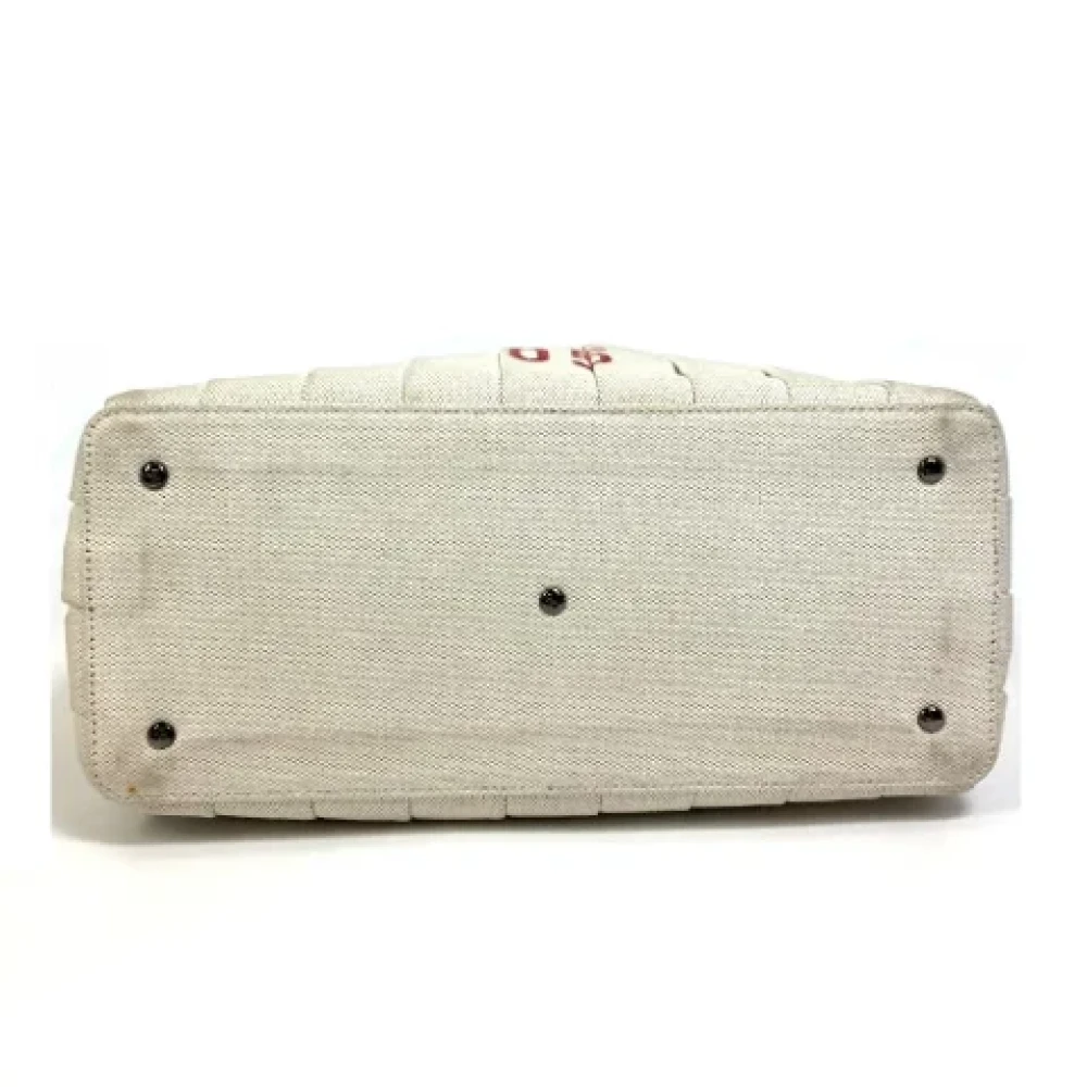 Valentino Vintage Pre-owned Fabric handbags Beige Dames