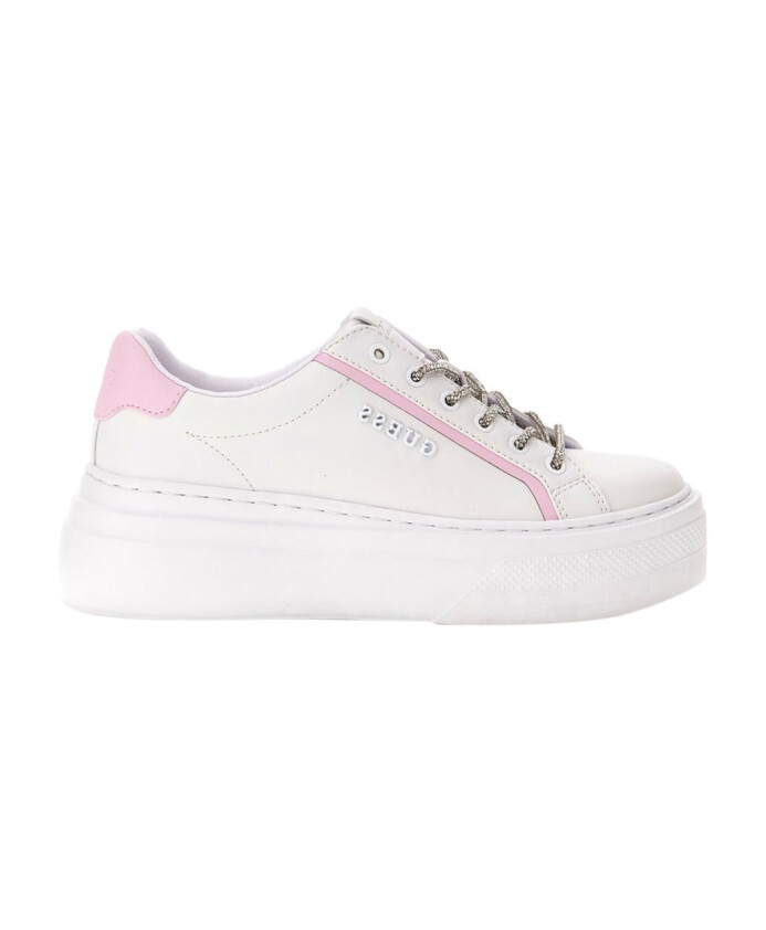 baskets-blanches-pour-femme-moderne