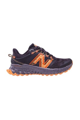 trail-fresh-foam-sneakers