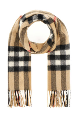 collection-decharpes-et-foulards-elegants
