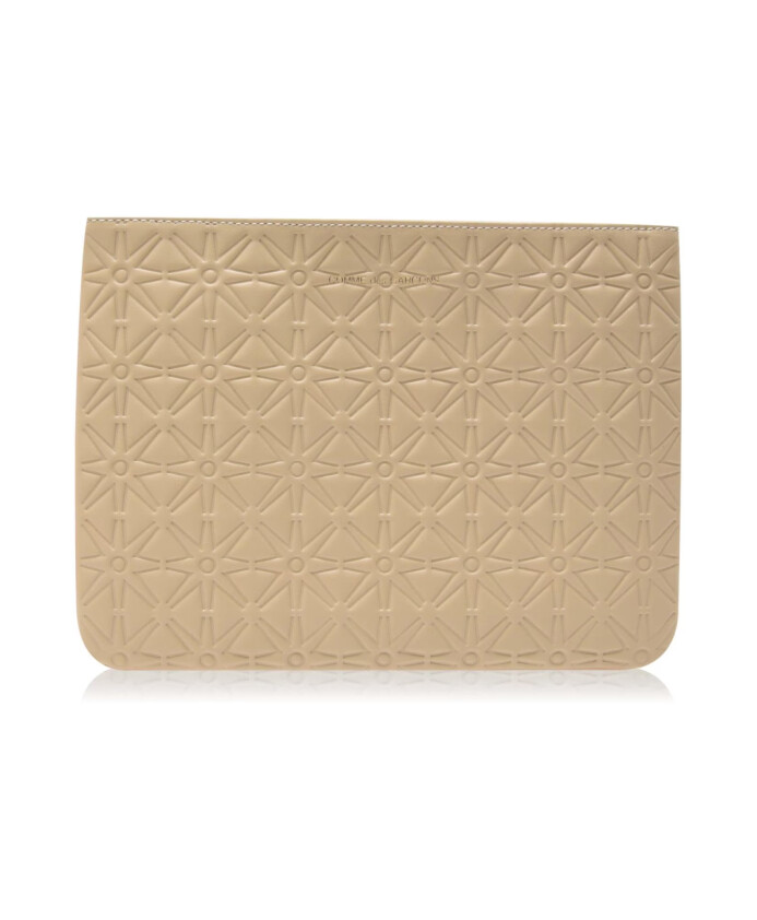 embossed-logo-zip-pouch-wallet