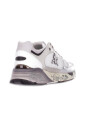 sneakers-argent-avec-details-en-daim
