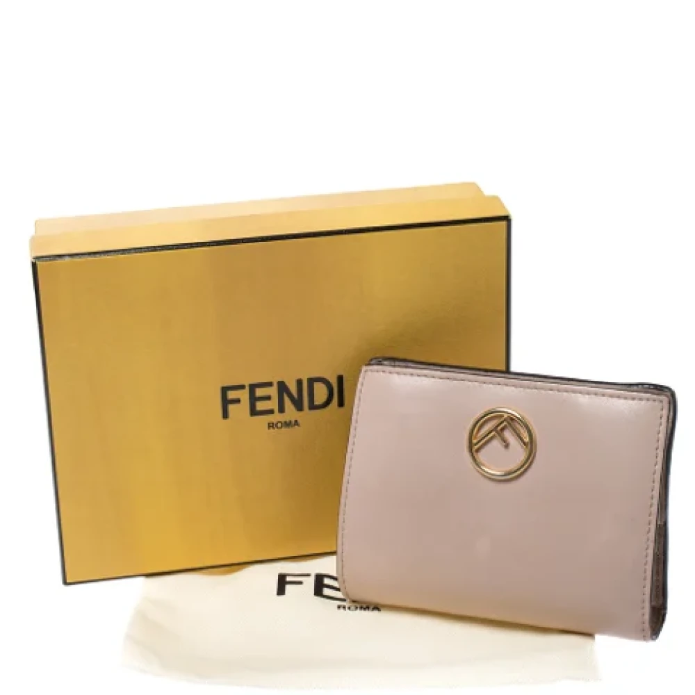 Fendi Vintage Pre-owned Leather wallets Beige Dames