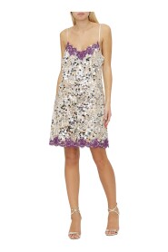 Abito in paillettes con pizzo
