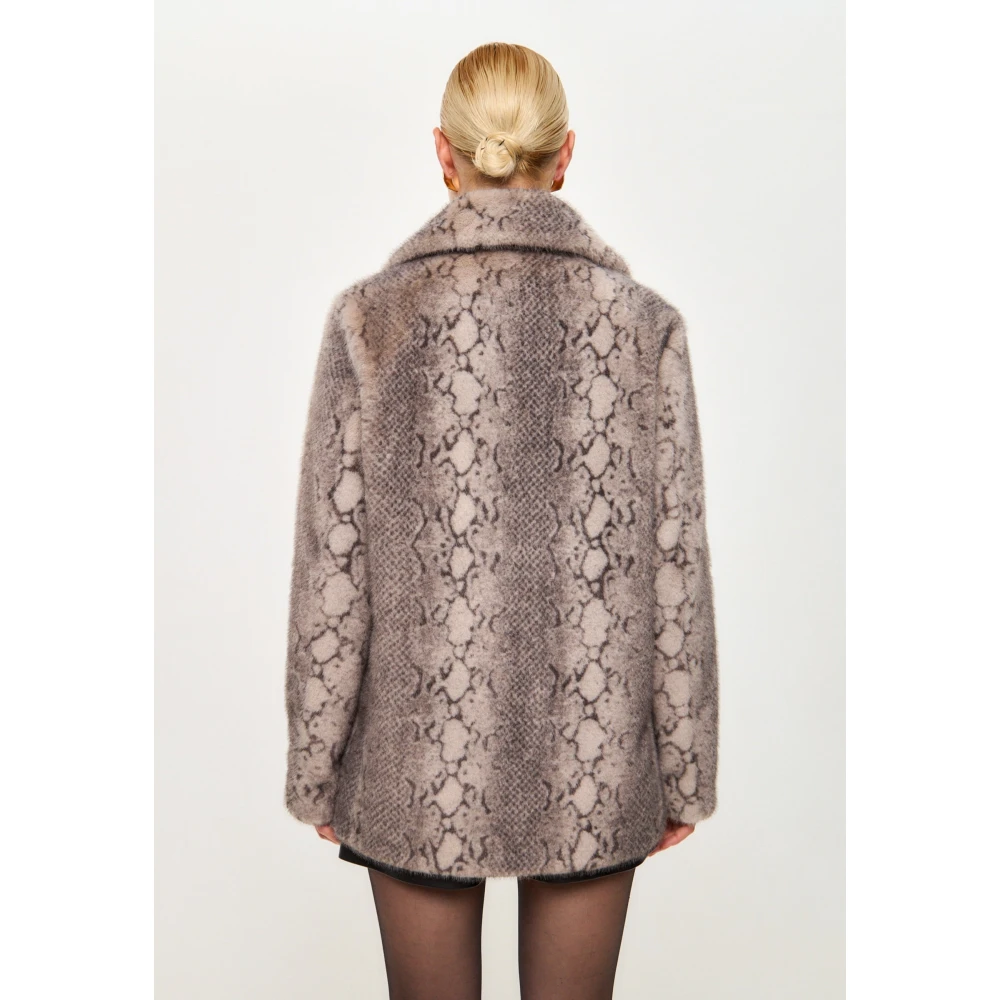 Cesare Gaspari Faux Fur & Shearling Jackets Beige Dames