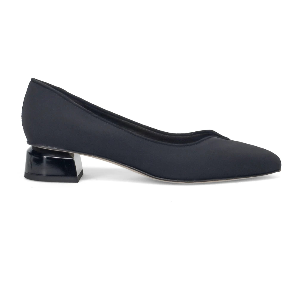 Shoes > Heels > Pumps - - Brunate - Modalova