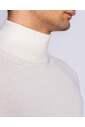 turtleneck-jumpers-essential-style-comfort