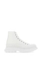 lace-up-boots