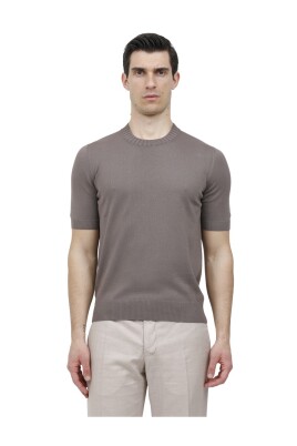 ribbed-knit-t-shirt-with-round-neck
