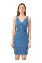 robe-bleue-sans-manches-avec-decollete-devant-et-derriere