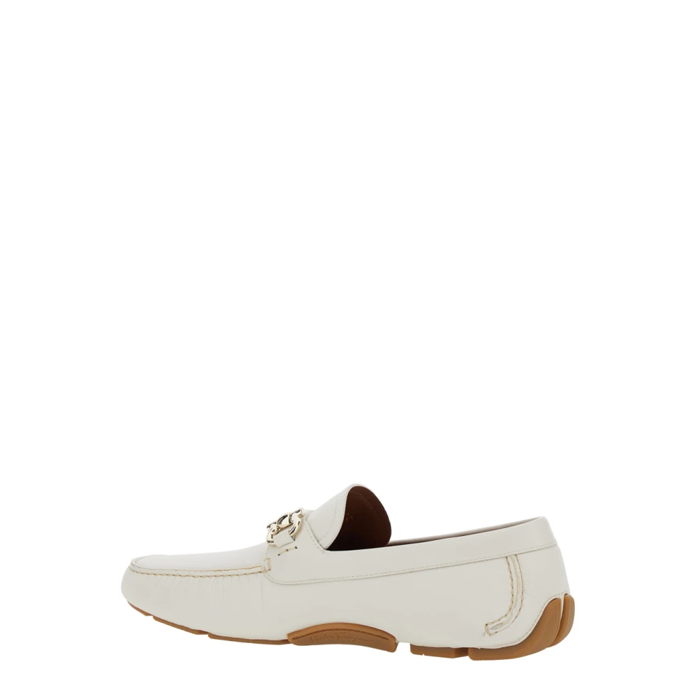 Salvatore Ferragamo Witte loafers met Gancini-plaque White Heren