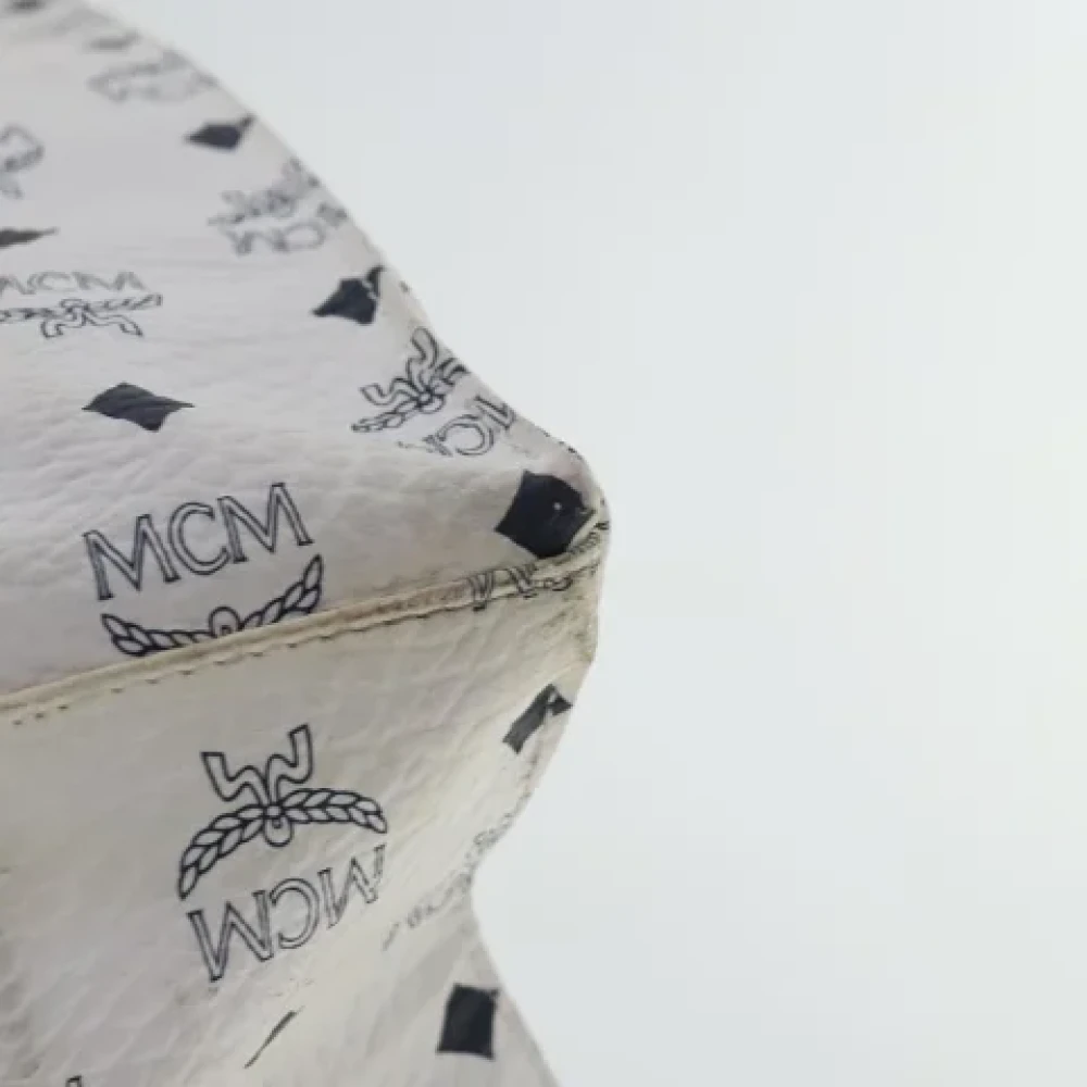 MCM Pre-owned Canvas totes White Dames