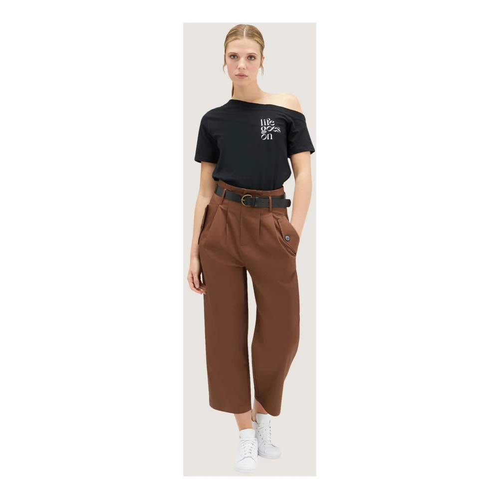 Motivi T-shirt met asymmetrische halslijn en logo Black Dames
