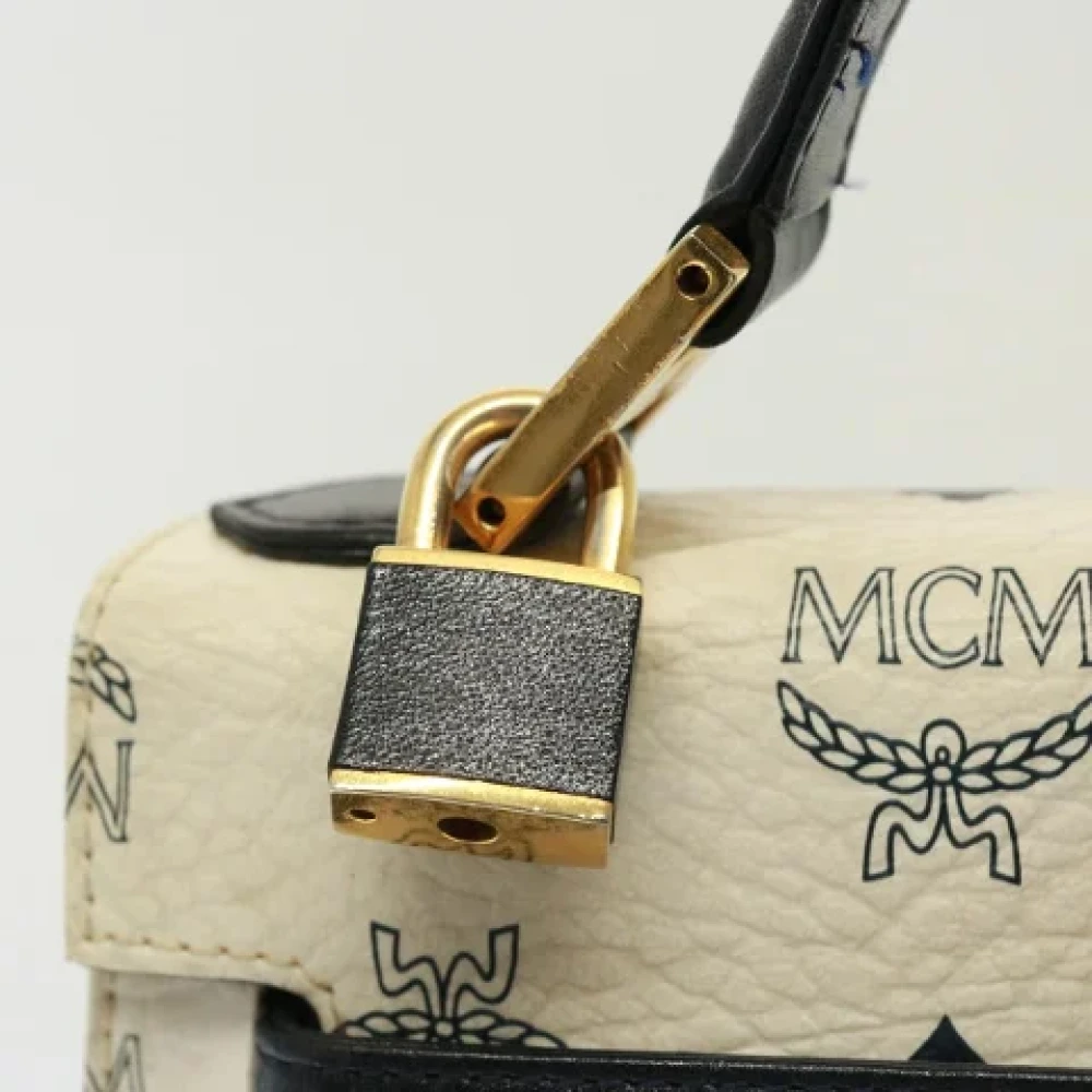 MCM Pre-owned Canvas handbags White Dames