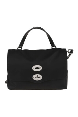 black-shoulder-bag