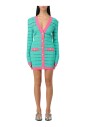 elegante-robe-en-tricot-vert-a-col-en-v