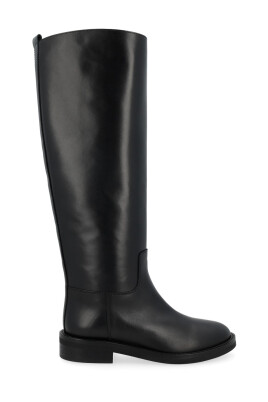 high-boots