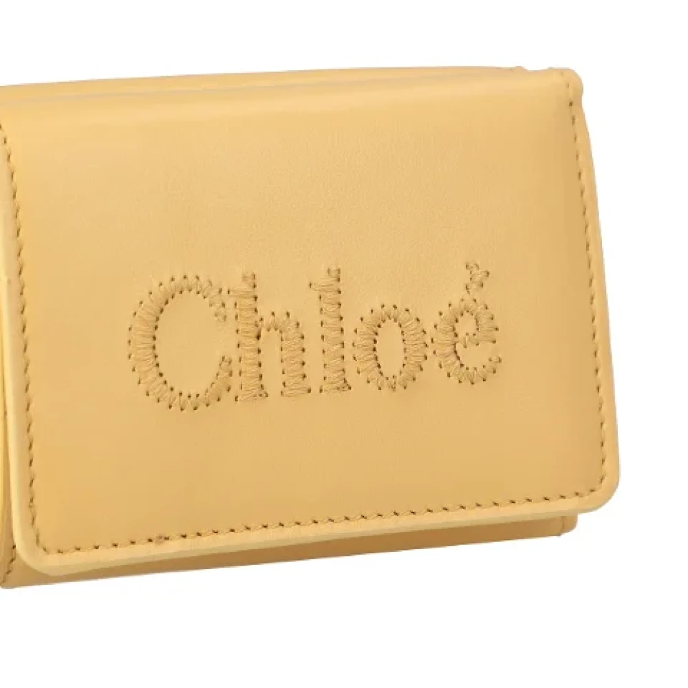 Chloé Leather wallets Yellow Dames