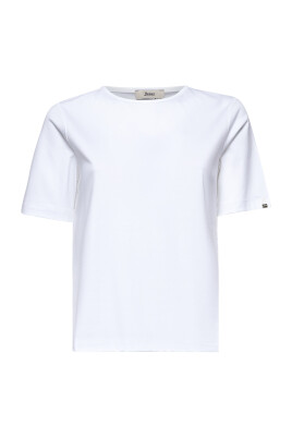 crewneck-t-shirt-with-water-repellent-treatment
