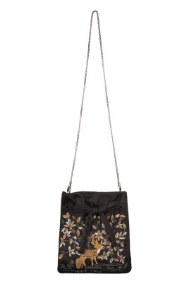 drawstring-bucket-bag-with-front-embroidery