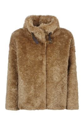 stylish-faux-fur-jackets