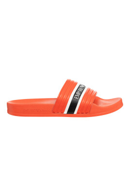 multicolour-slides