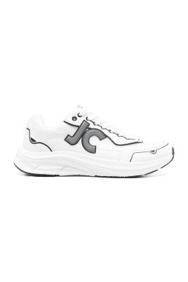 white-sneakers-with-chunky-rubber-sole