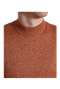 round-neck-knitwear