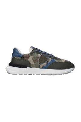 sneakers-en-tissu-vert-style-vintage-metallique