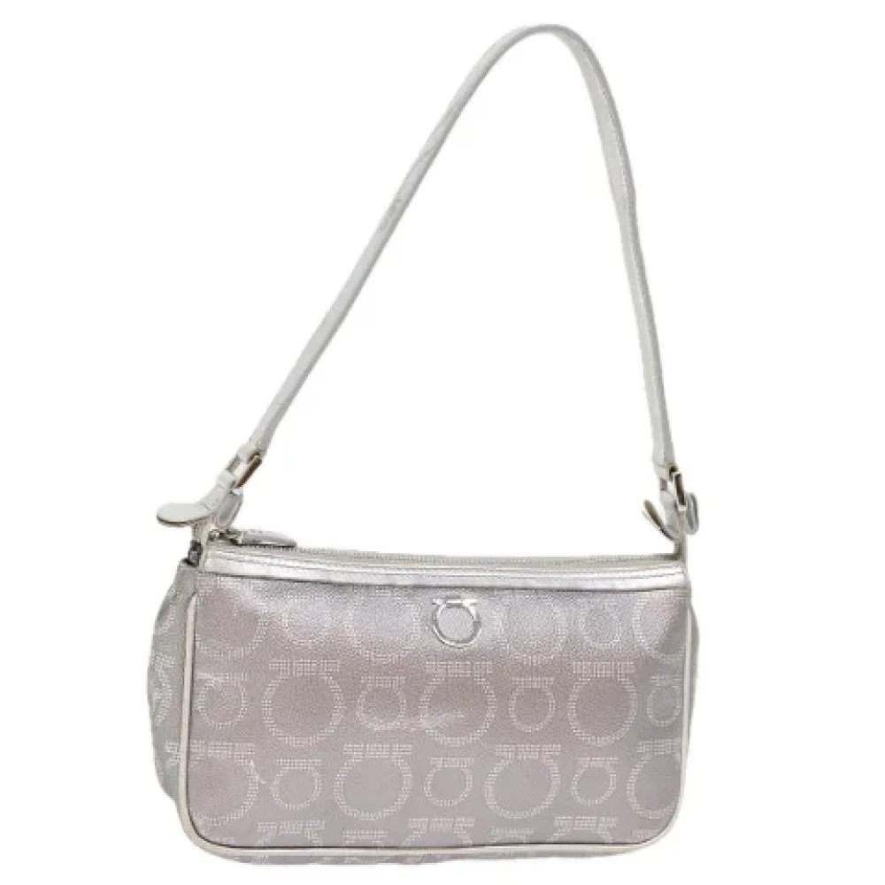 Salvatore Ferragamo Pre-owned Leather pouches Gray Dames