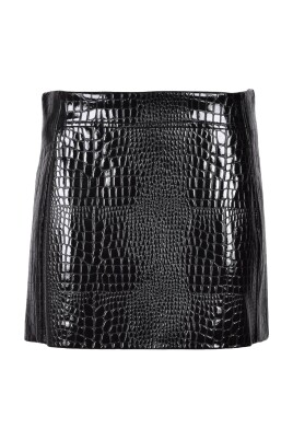 shiny-mini-skirt-with-zipper-closure