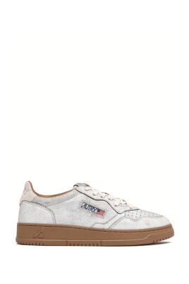 sneaker-en-cuir-blanc