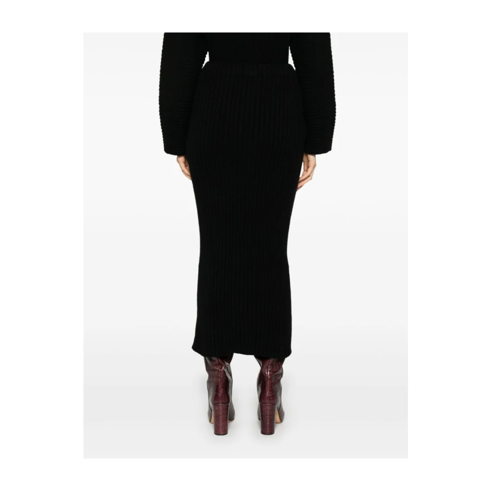 Baserange Elegante Cashmere Wol Midi Rok Black Dames