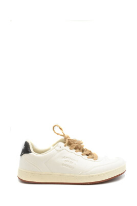 casual-sneakers-for-everyday-wear
