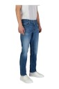 tapered-jeans
