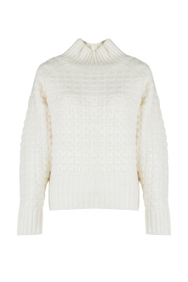pull-en-tricot-raye-coupe-ample