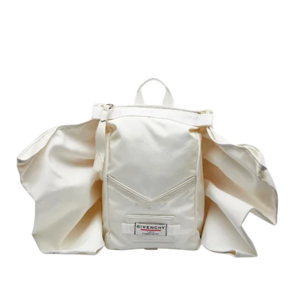 Givenchy Pre-owned Nylon backpacks White Dames