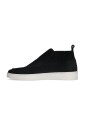 zwarte-suede-laarzen-met-witte-zool
