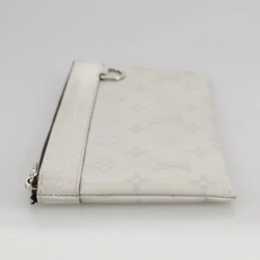 Louis Vuitton Vintage Pre-owned Leather clutches Gray Dames