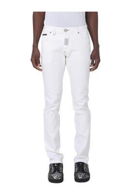 slim-fit-white-jeans